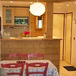 Courmayeur شقة